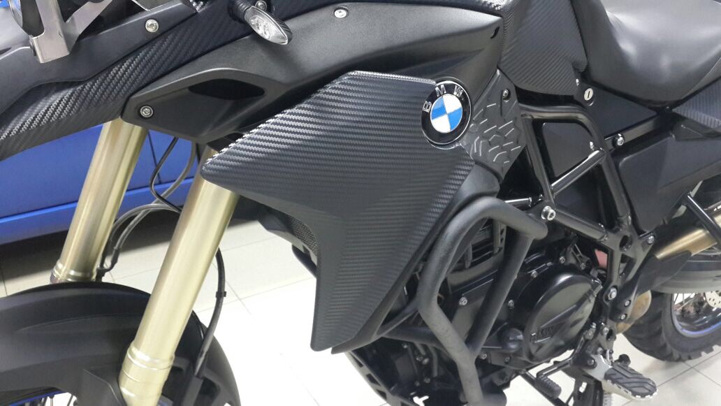 Fotos de motos BMW con vinilo