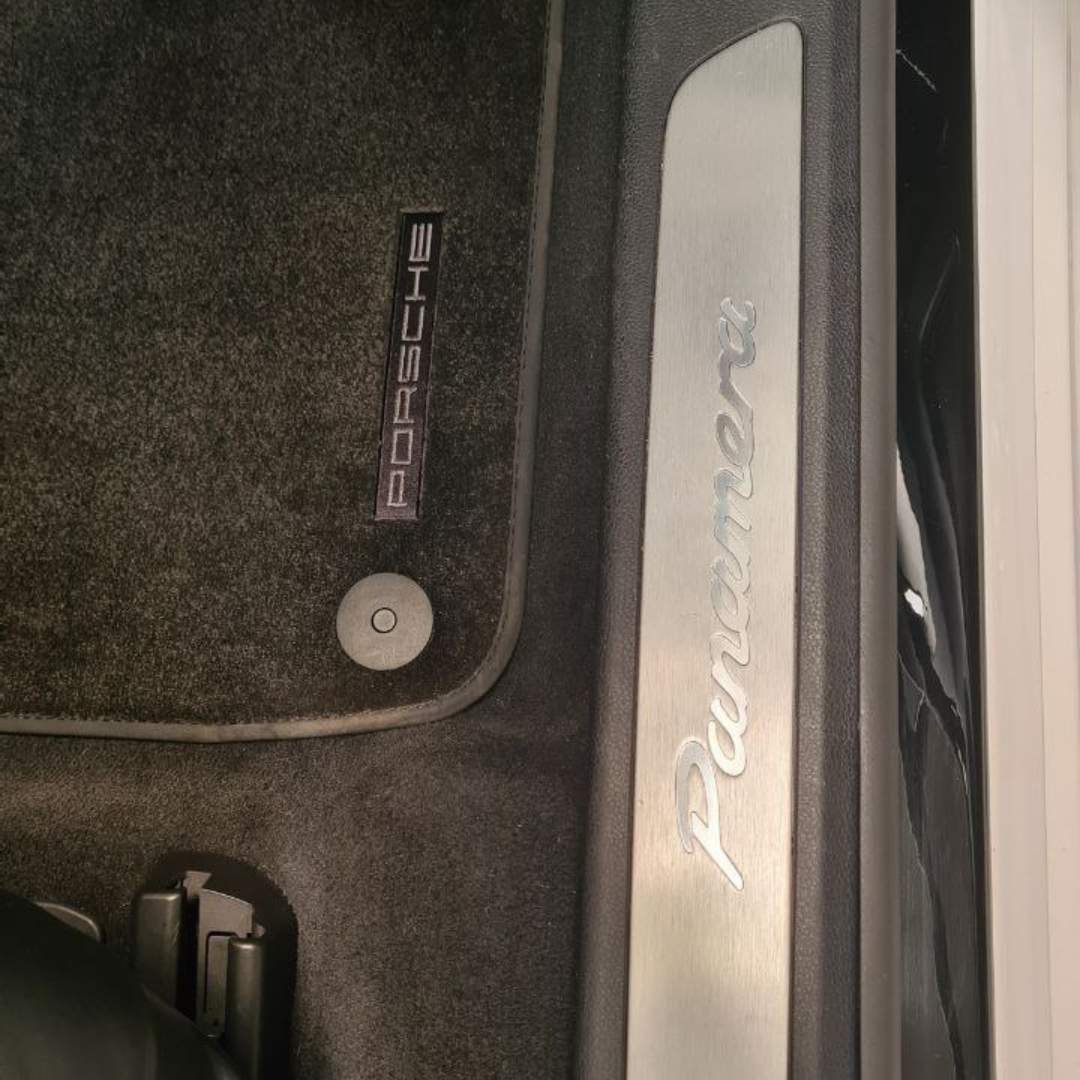 Limpieza interior Porsche Panamera