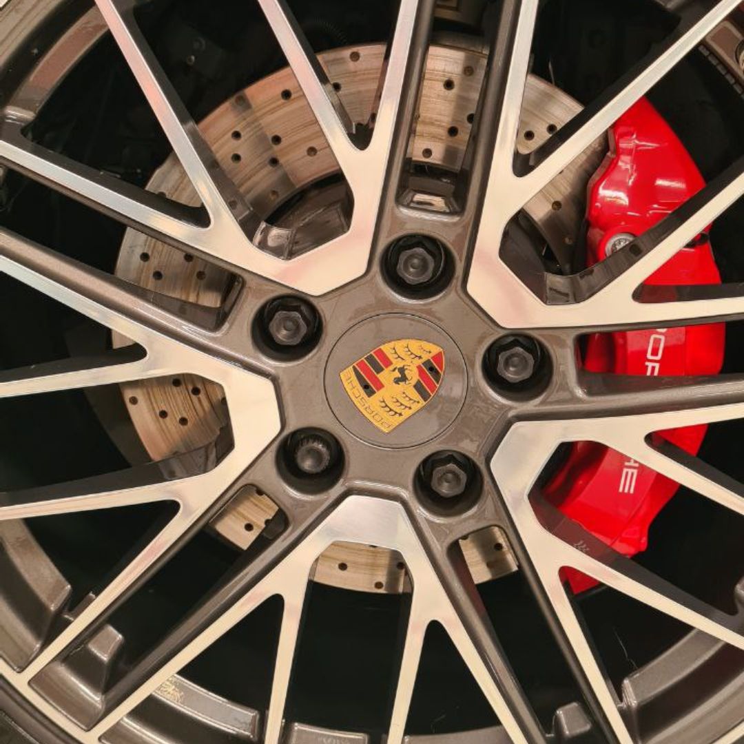 Limpieza llantas Porsche Carrera