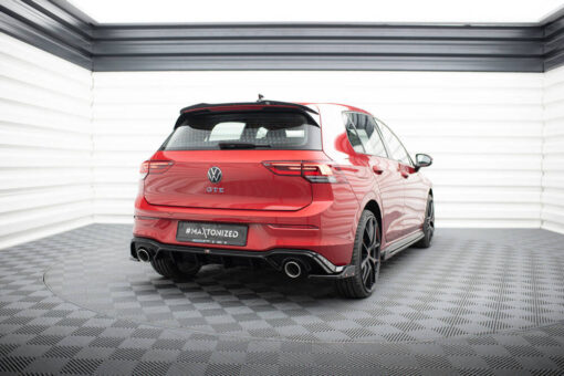 añadido trasero con escape imitación vw golf mk8 maxton en gran canaria