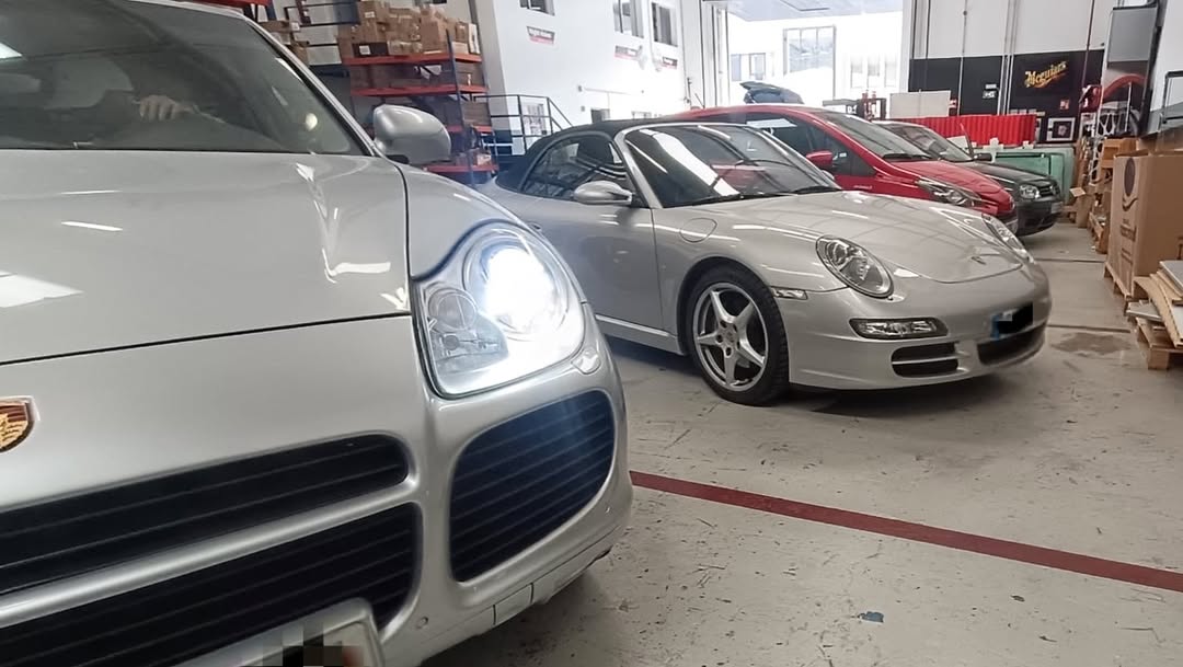 Limpieza Profesional de Porsche Cayanne S Turbo en Gran Canaria