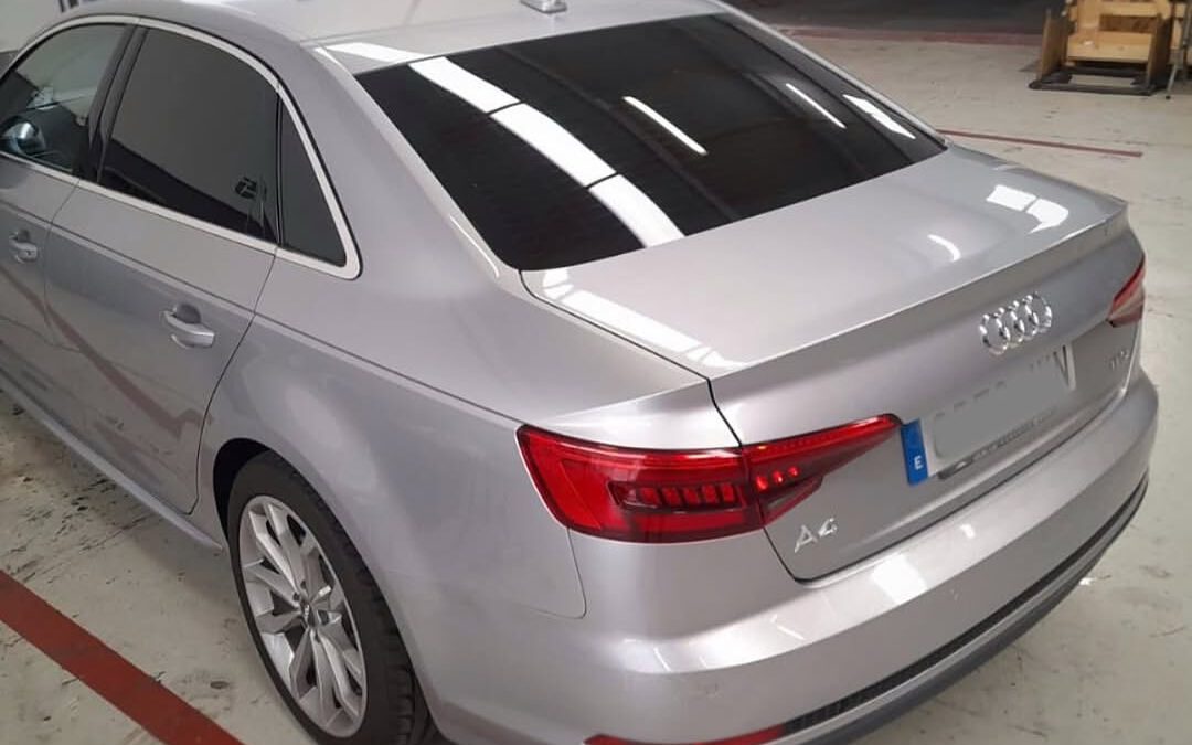 Instalación de láminas negro oscuro 3M Audi A4 Las Palmas de Gran Canaria