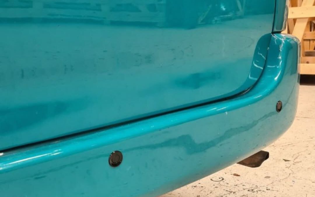 Instalación sensores de parking en Toyota Hiace en Las Palmas de Gran Canaria